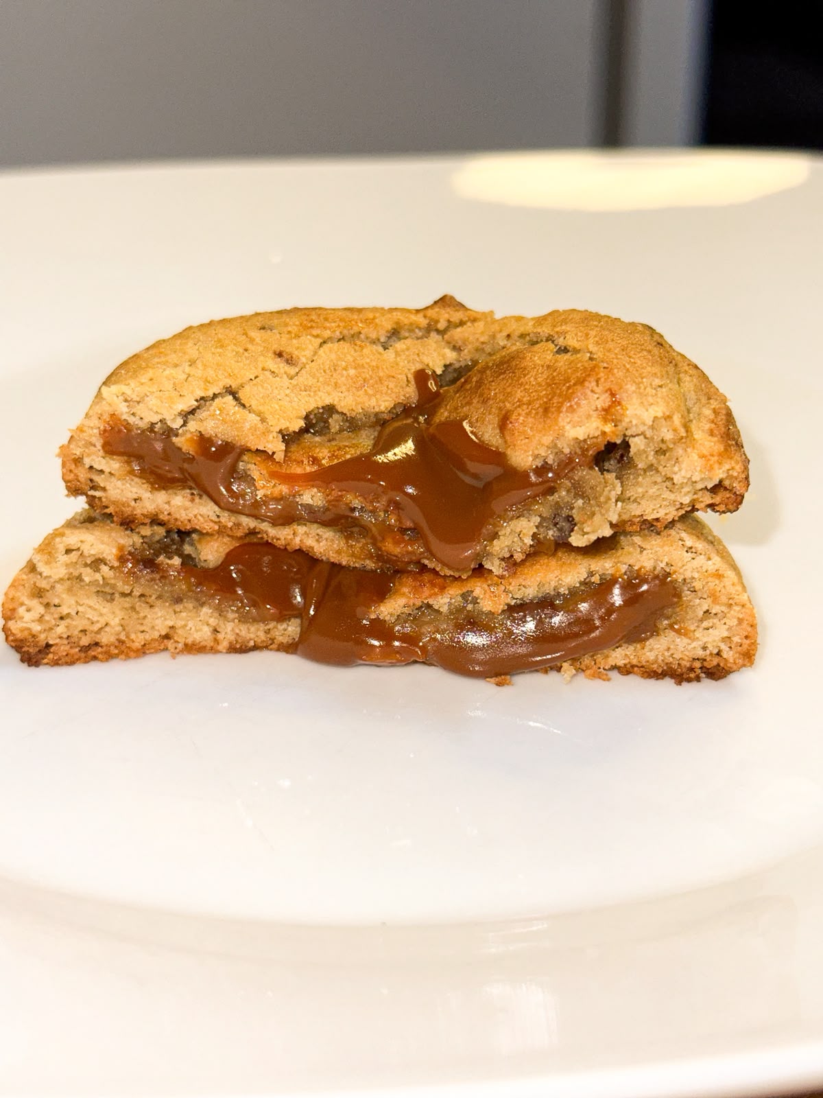 Cookie recheado ao meio